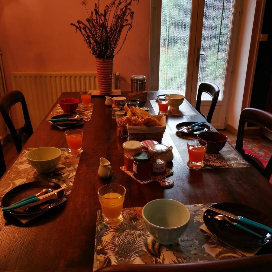 Chambres D Hotes L'Agape Saint-Martial-sur-Isop Eksteriør billede